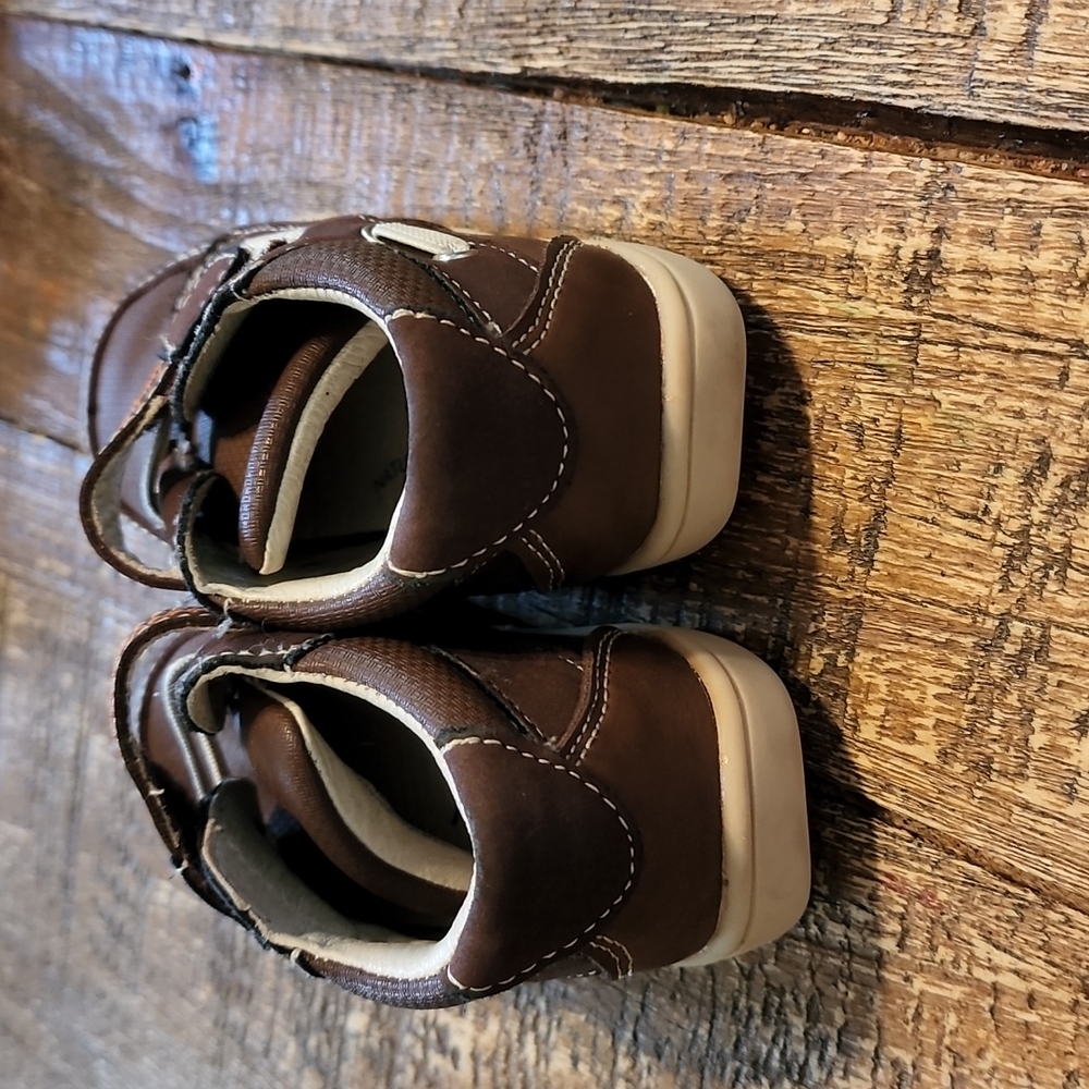 Mobility Kids Shoe - Picture 5 of 6